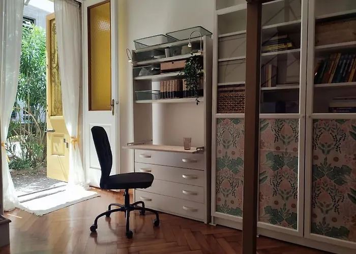 Daire Calm Flat With A Private Terrace