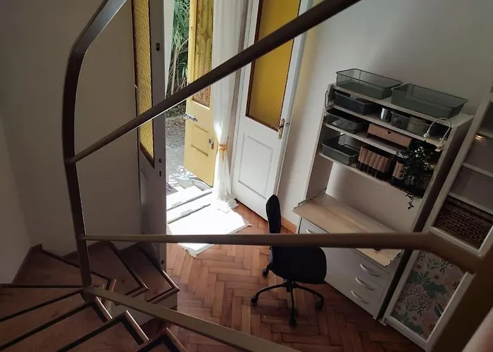 Апартаменти Calm Flat With A Private Terrace Трієст